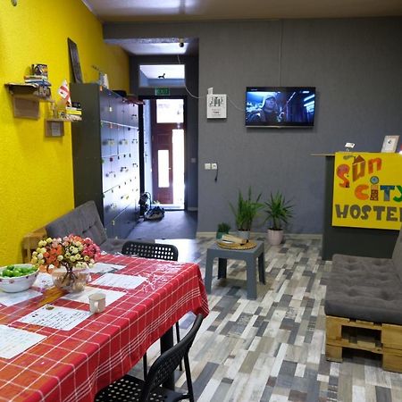 Suncity Hostel Batumi Ngoại thất bức ảnh