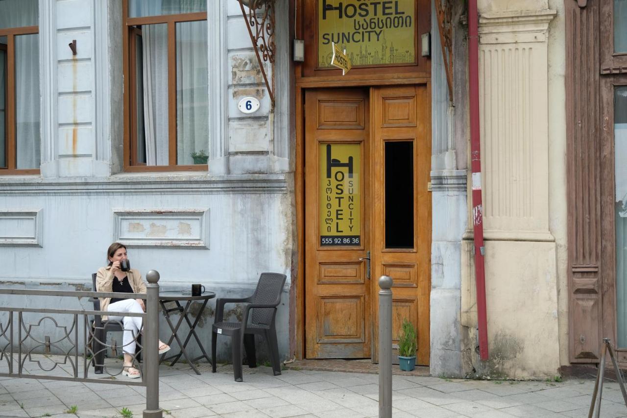Suncity Hostel Batumi Ngoại thất bức ảnh